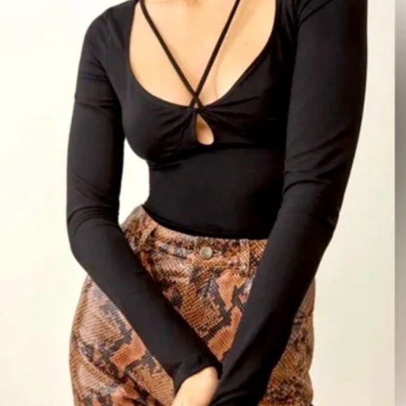 Reformation Elegant Black Long Sleeve Top - Picture 2 of 4